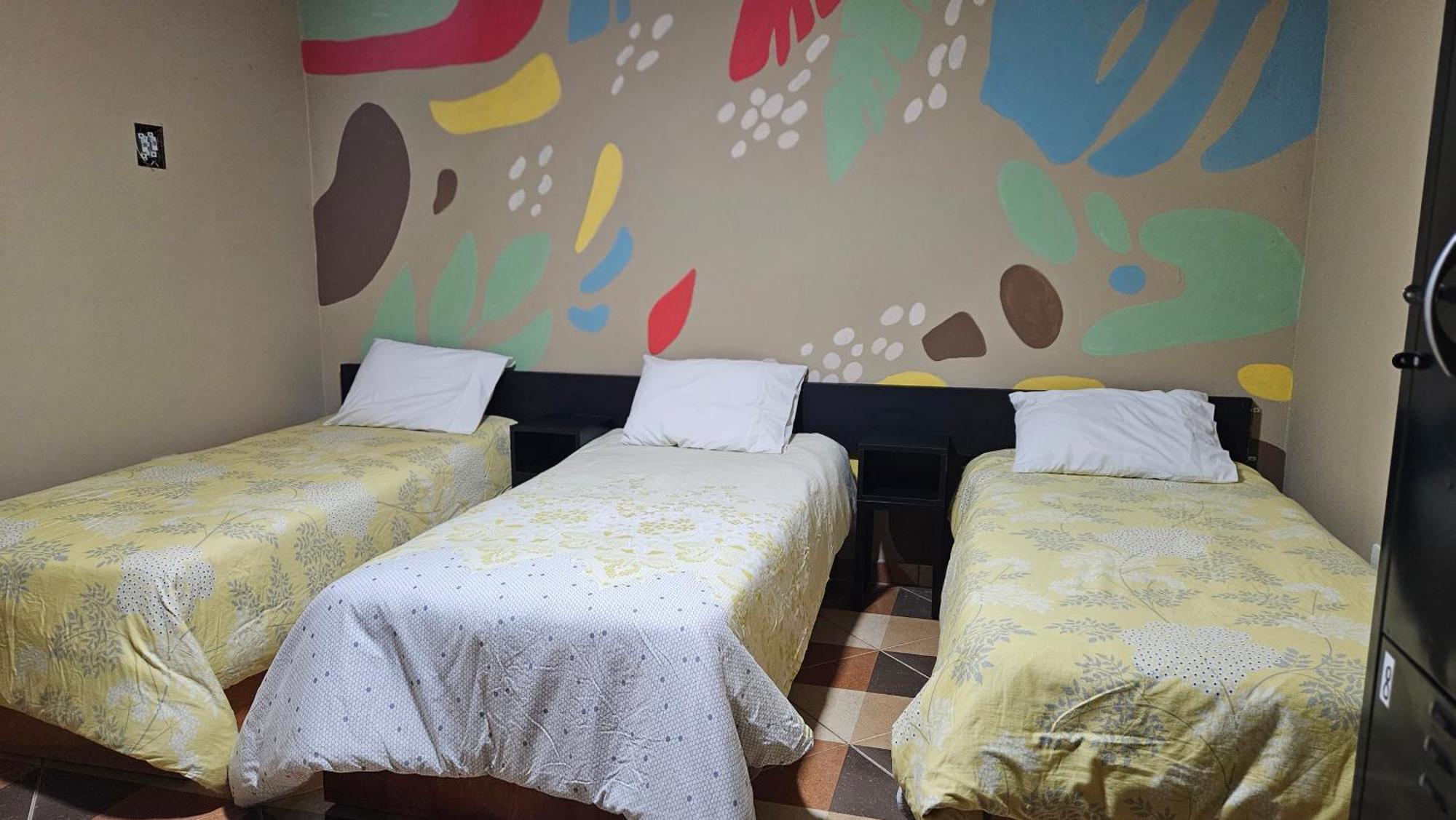 Casa Alamanda - Alojamiento, Bar&Coworking Ciudad del Este Zewnętrze zdjęcie
